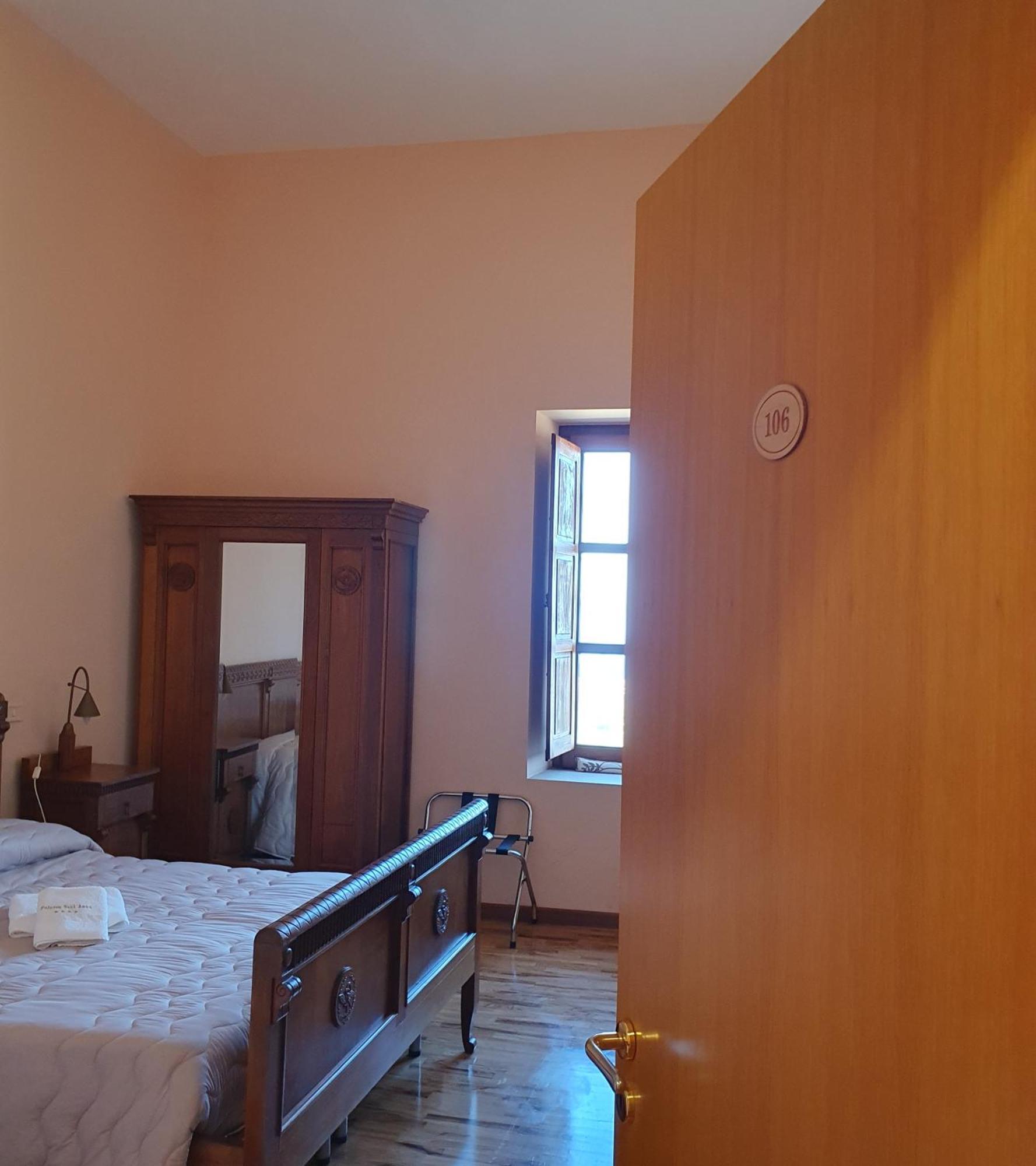Hotel Palazzo Sant'Anna Gerace Zewnętrze zdjęcie