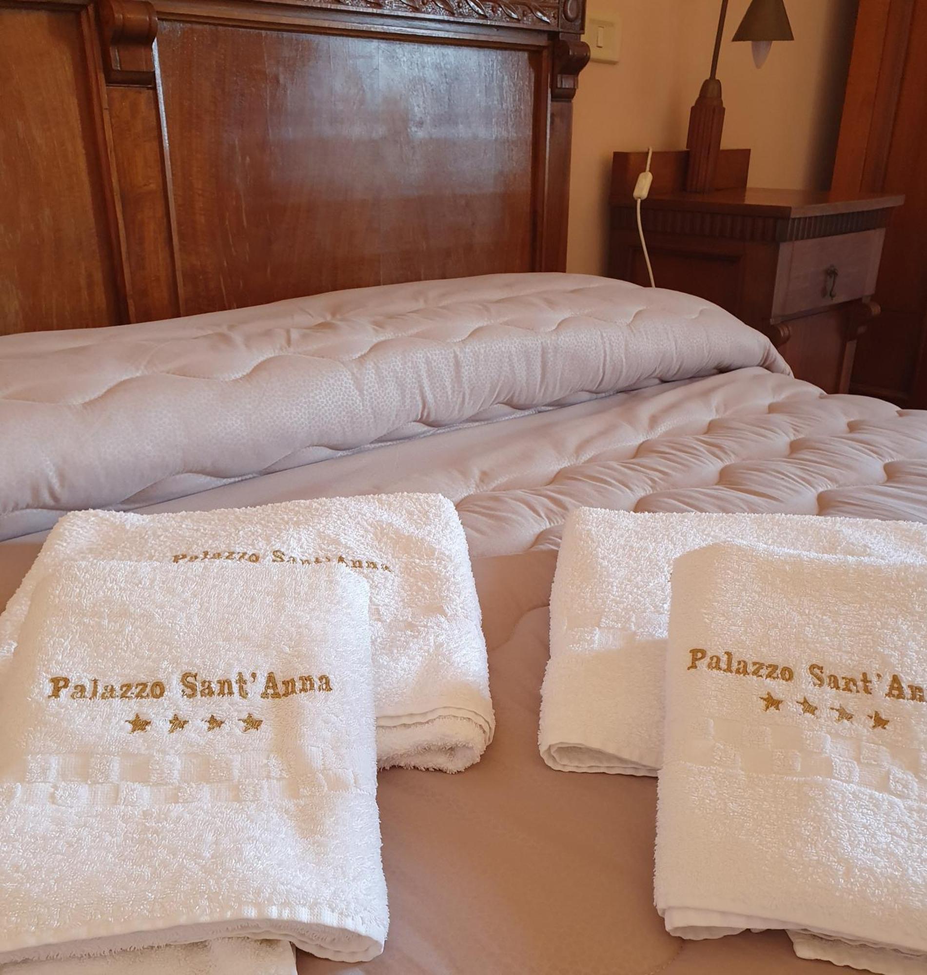 Hotel Palazzo Sant'Anna Gerace Zewnętrze zdjęcie