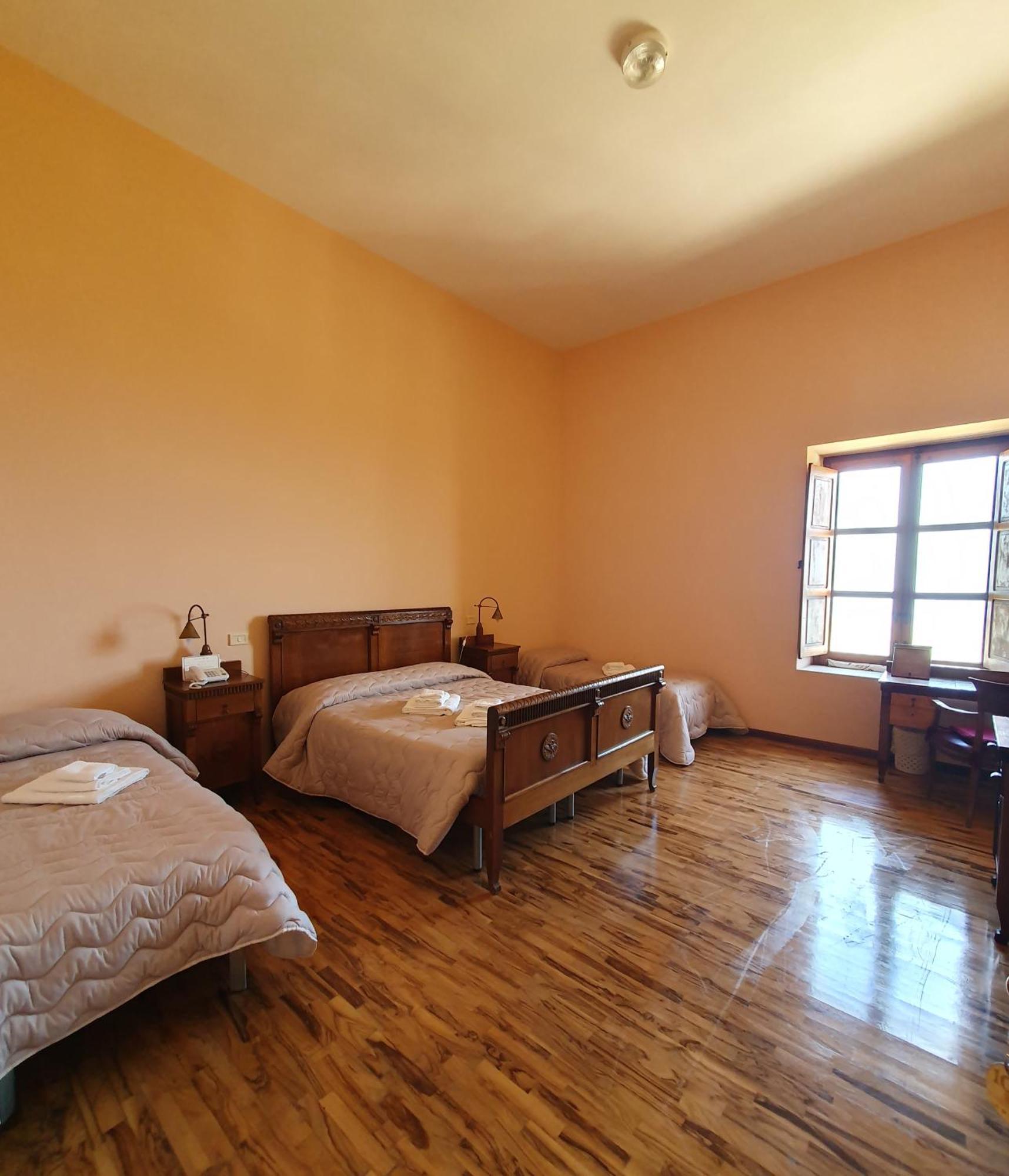 Hotel Palazzo Sant'Anna Gerace Zewnętrze zdjęcie